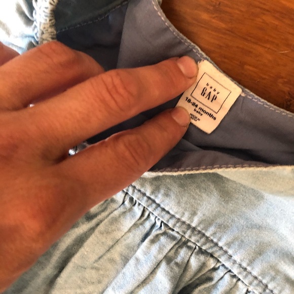 Baby Gap Girls Blue Eyelet Top, Sz 18-24 M - Picture 4 of 4